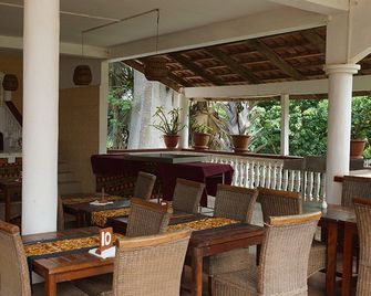 Lemon Creek Hotel Resort - Bijilo - Restaurante