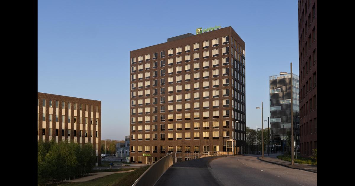 Holiday Inn Eindhoven Airport Parkeren www.momondo.de