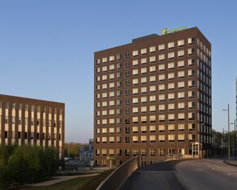 Holiday Inn Eindhoven Airport By IHG - Eindhoven - Gebäude