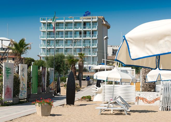 Waldorf Suite Hotel - Rimini - Byggnad