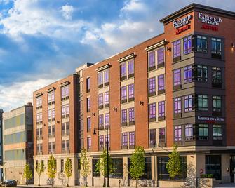 Fairfield Inn & Suites by Marriott Boston Cambridge - Cambridge - Bygning