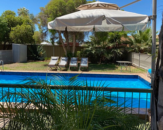 Orana Motor Inn - Mildura - Havuz
