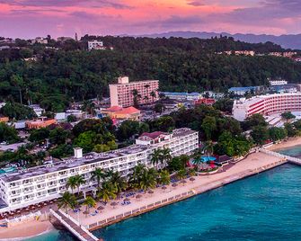 Grand Decameron Montego Beach - مونتيغو باي - شاطئ