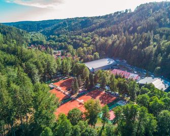 Sport Hotel Gejzirpark - Karlovy Vary - Vista del exterior