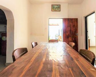 20 House Arugam - Arugam - Comedor