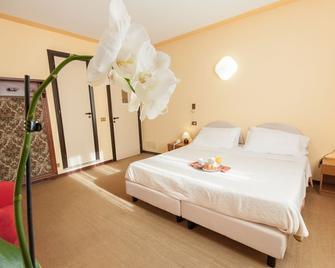 Hotel San Marco - Bedonia - Camera da letto