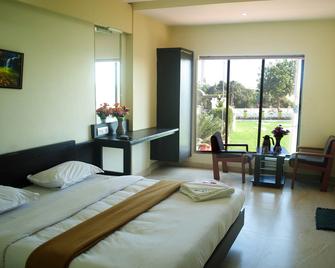 Safari Hotel & Resort - Somnāth - Chambre
