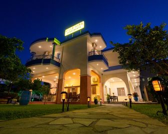 Villa Avra - Ammoudia - Building