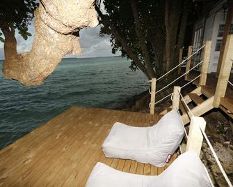 Hidden Cove Eco Retreat - Saraotou - Property amenity