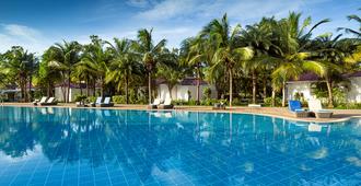Chariot Beach Resort - Mahabalipuram - Πισίνα