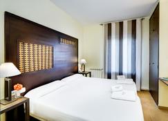 Hotel Rural y Apartamentos Sercotel Villa Engracia - L'Espluga de Francoli - Slaapkamer