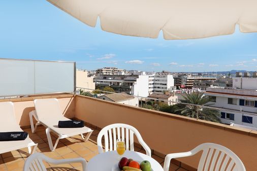 Sercotel Gran Hotel Zurbarán - Badajoz - Balcony