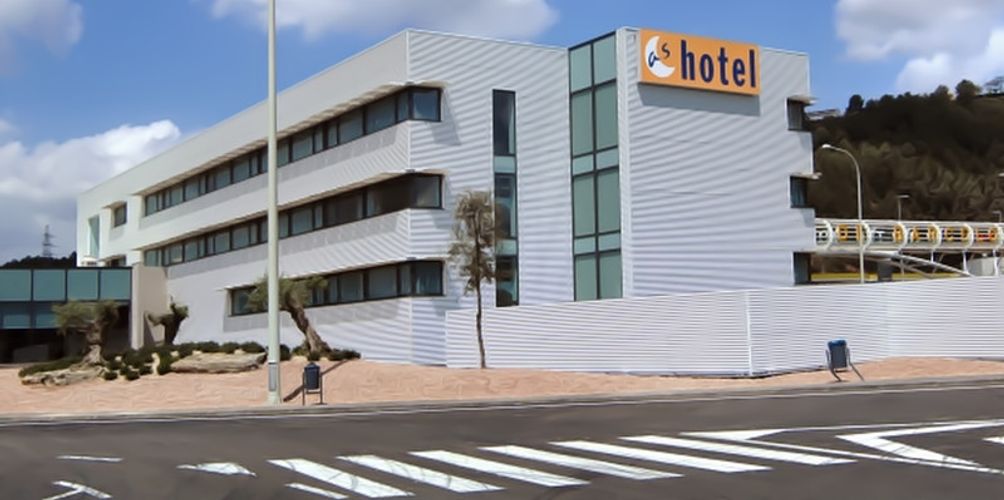 Sercotel As Hoteles Porta De Barcelona 23 1 2 0 Castellbisbal Hotel Deals Reviews Kayak