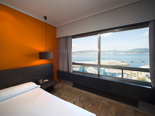 Hotel Sercotel Bahía de Vigo - Vigo - Kamar Tidur