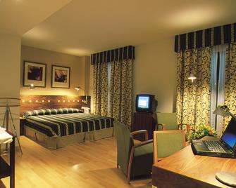 Gran Hotel Victoria - El Ejido - Camera da letto