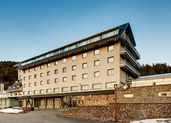 Sercotel Hotel & Spa La Collada - Toses - Building