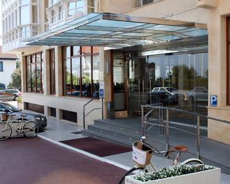 Sercotel Las Rocas - Castro-Urdiales - Edificio