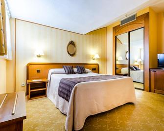 薩拉門卡太陽神酒店 - 聖瑪爾塔德托爾梅斯 - 薩拉曼卡 - 臥室