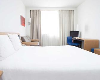Sercotel Valladolid - Valladolid - Bedroom