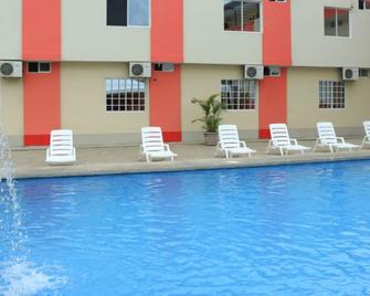 Hotel Pikeiro Blue - Manta - Pool
