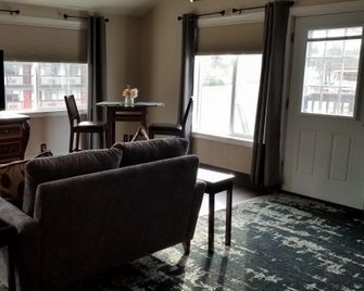 Western Royal Inn - Tillamook - Sala de estar
