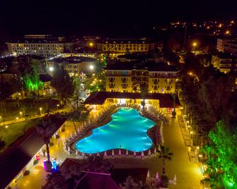 Club Hotel Phaselis Rose - Kemer - Pool