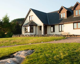 Otterburn Bed & Breakfast - Acharacle - Gebouw