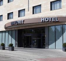 Hotel Maydrit Airport