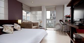 Cyan Suites Apartamentos - Medellín - Schlafzimmer