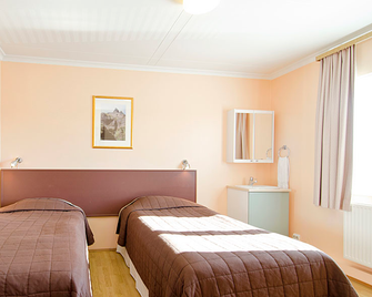 B&B Guesthouse Keflavík - Keflavik - Bedroom