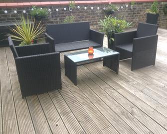 Alexandria Guest House - Ayr - Terasa
