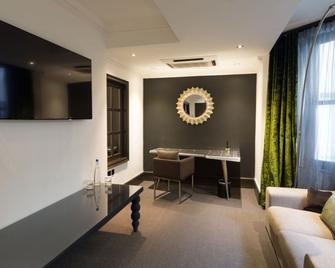 The Exhibitionist Hotel - London - Living room