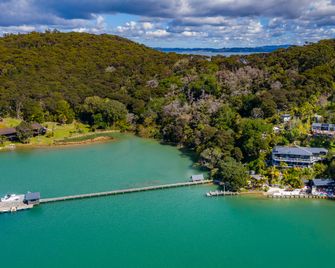 Kawau Lodge Boutique Resort - Kawau Island - Outdoors view