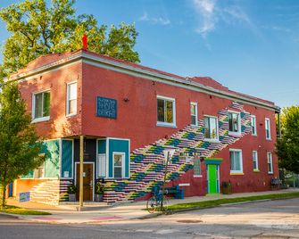 Hostel Detroit - Detroit - Building