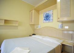 Hotel La Praia - Zambrone - Slaapkamer
