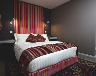 Siberia Bar & Hotel - Aberdeen - Soverom