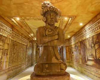 Hotel Xbalamque & Spa Cancun Centro - Cancún - Entrada del hotel