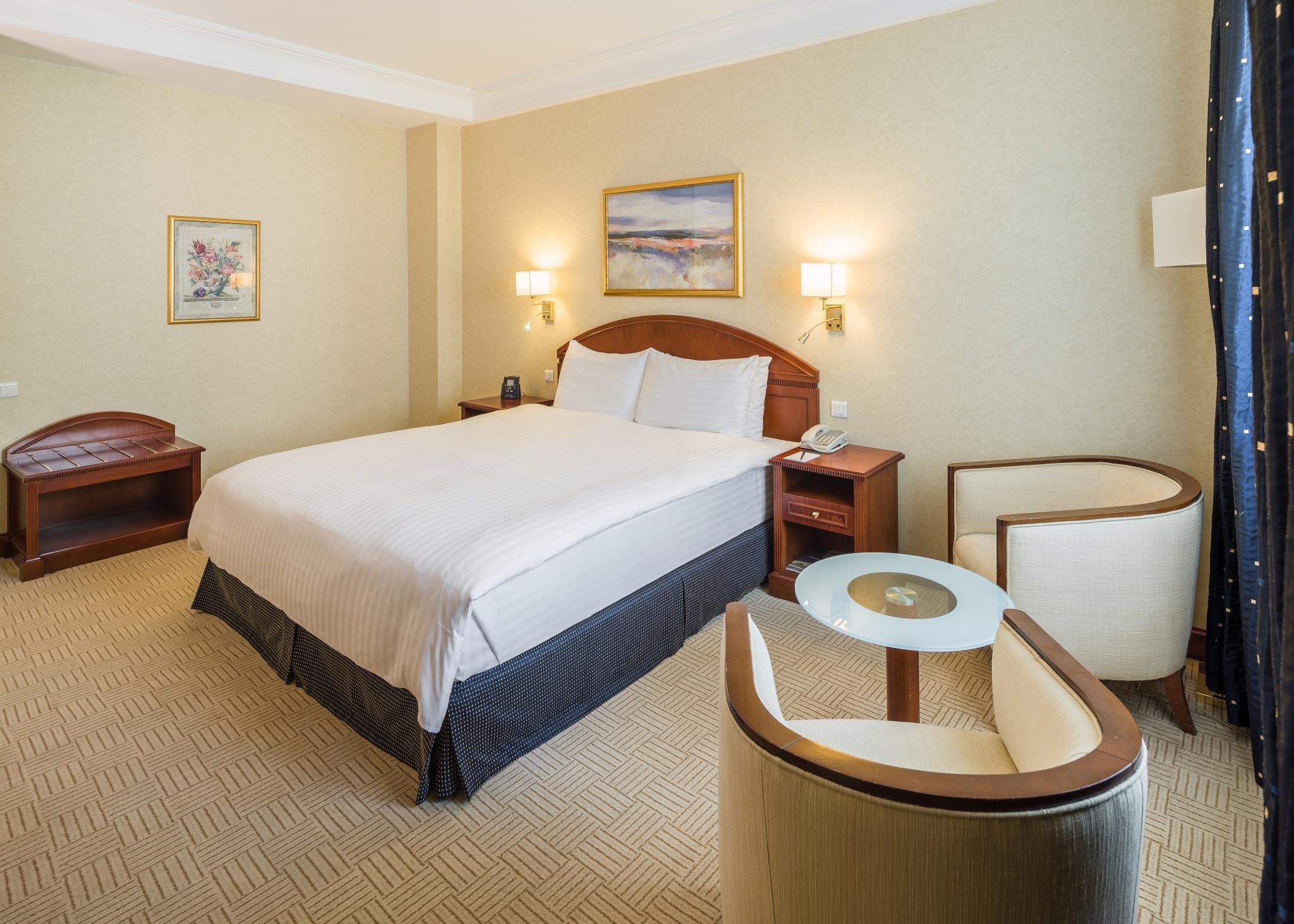 Athenee Palace Hilton Bucharest - Bucharest - Phòng ngủ