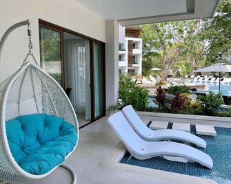 Azura Beach Resort - Adults Only - Sámara - Patio