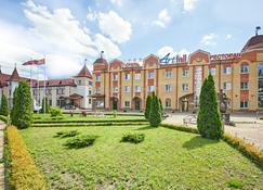Art Hall Hotel - Briansk - Building