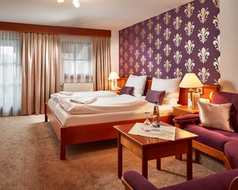 Hotel Maximilian - Schwangau - Bedroom