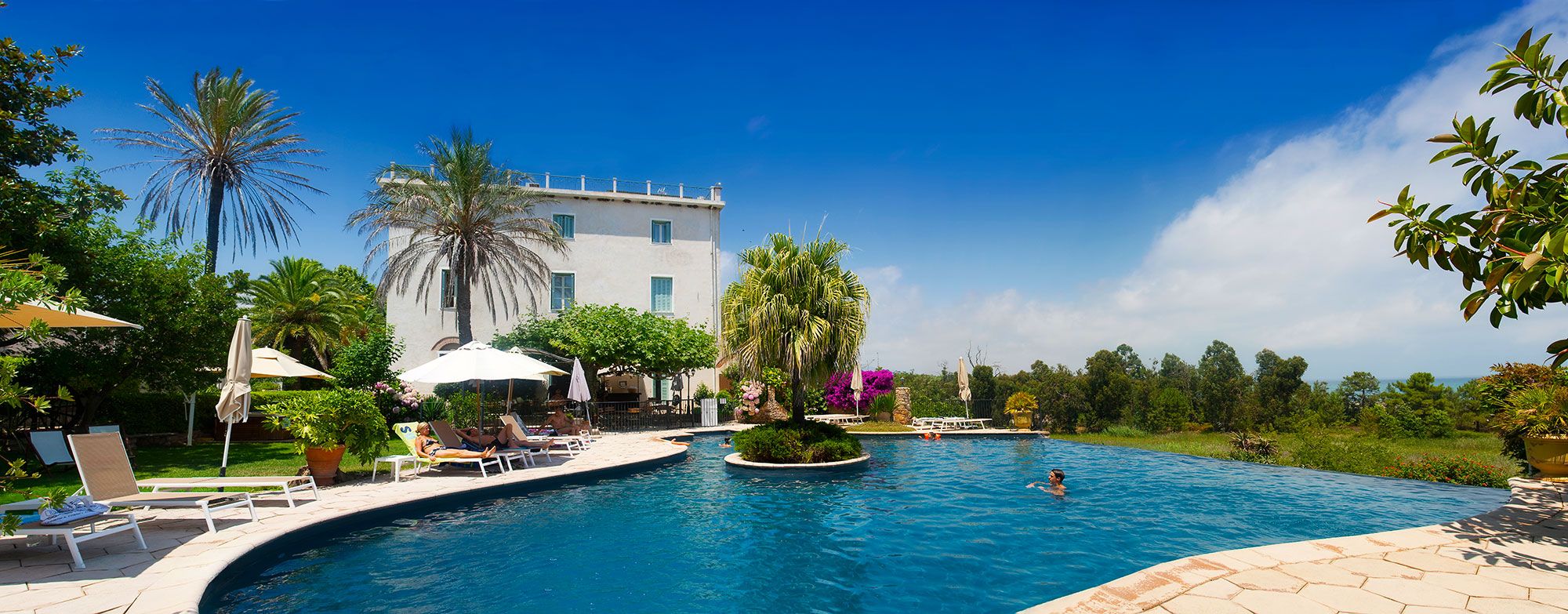 La Solenzara Hôtel - Sari-Solenzara - Gebäude