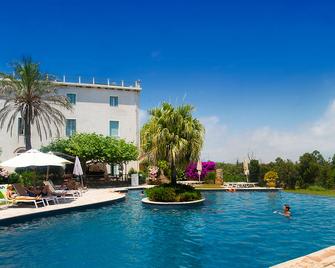 La Solenzara Hotel - Sari-Solenzara - Bâtiment