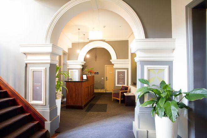 1831 Boutique Hotel - Sydney - Front desk