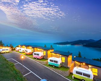 Yeosu Morning of Finland Resort Pension - Yeosu - Edificio