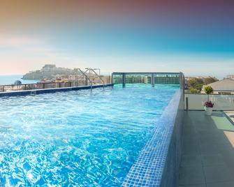Hotel RH Don Carlos & Spa - Peníscola - Bể bơi