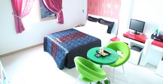 Lavichi Hotel - Gunsan - Bedroom