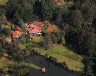 Forest Lodge Resort - Pemberton - Außenansicht