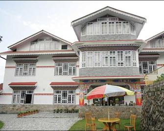 Hotel Red Palace Hotel & Resort - Pelling - Building