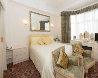 Shoreline Holiday Accommodation - Bournemouth - Schlafzimmer